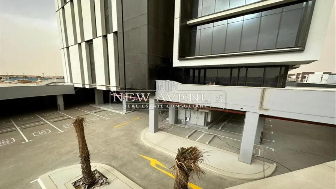 Fully Finished Office 65 Sq.m | rent |at Hyde Park