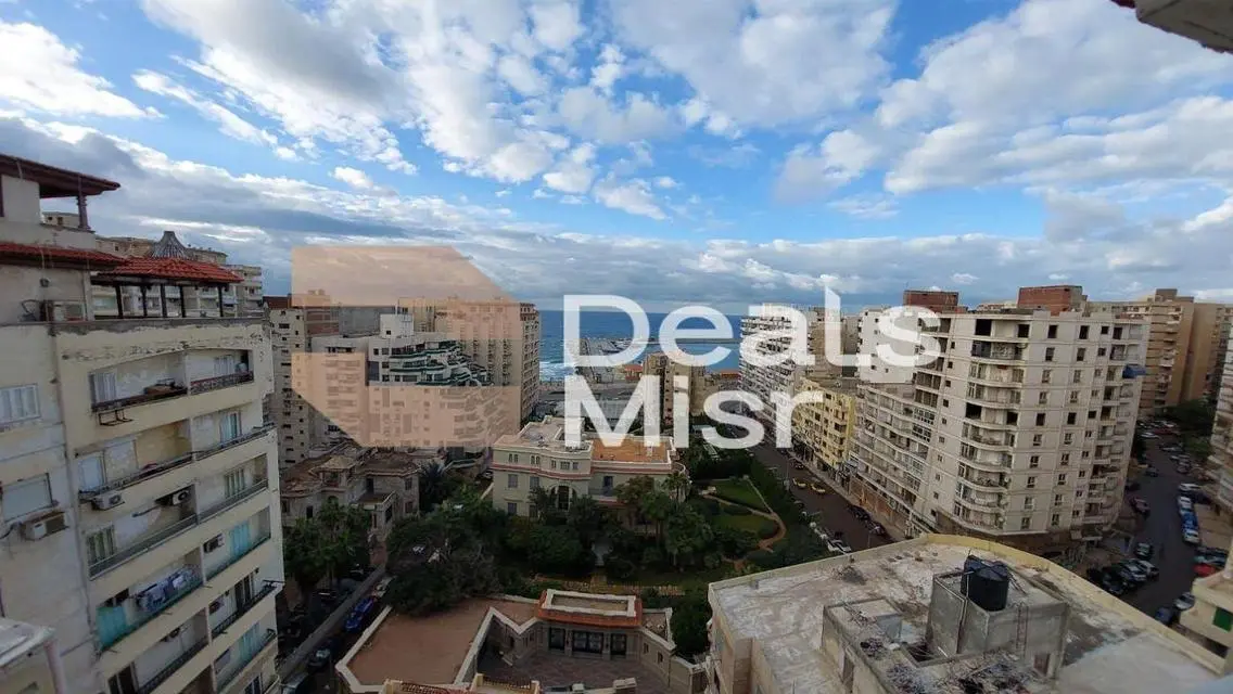 Luxury Apartment for Sale with Lake Views