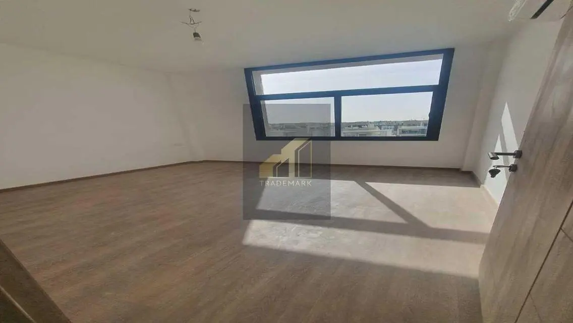 penthouse 175 m fully finished with ac/s low price