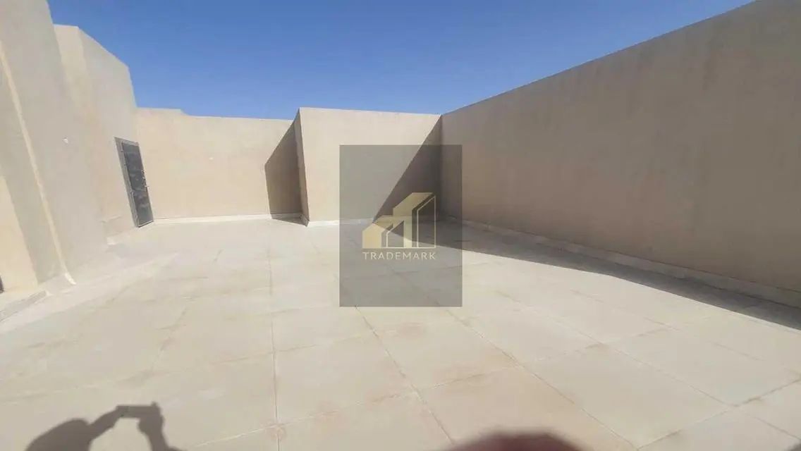 penthouse 175 m fully finished with ac/s low price