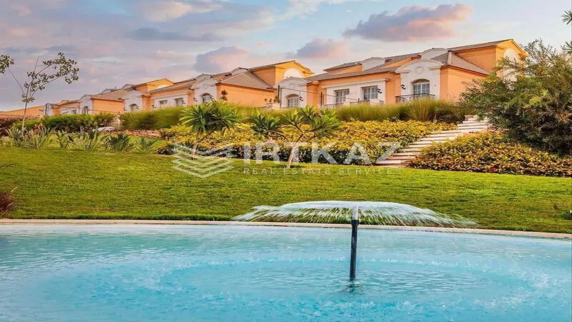 Ready to move Townhouse Resale Finished-Layan