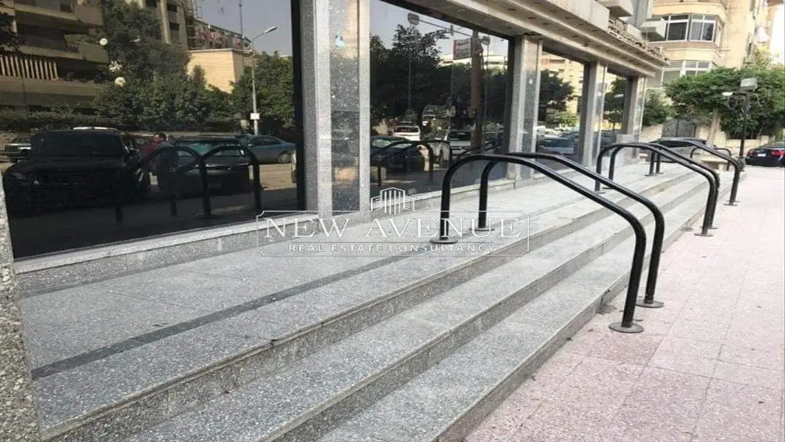 محل تجاري 600 م للإيجار | تشطيب كامل | مصر الجديدة