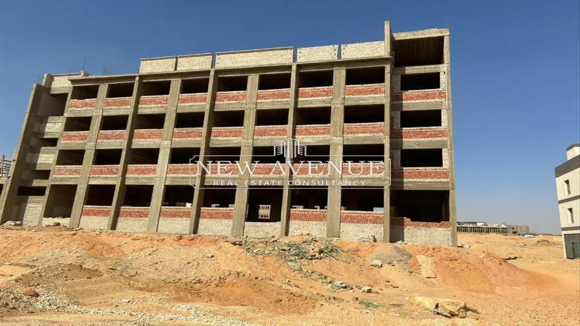 International School For sale at  R7 New Capital