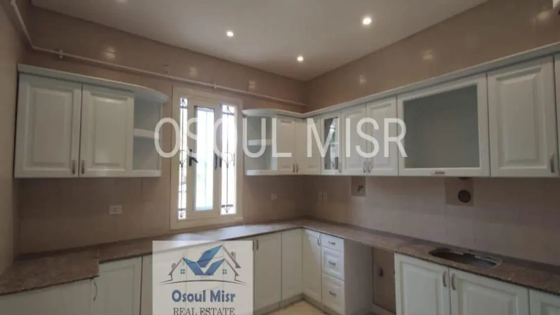 Villa for rent in Royal City Compound
