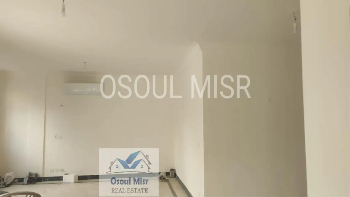 Villa for rent in Royal City Compound
