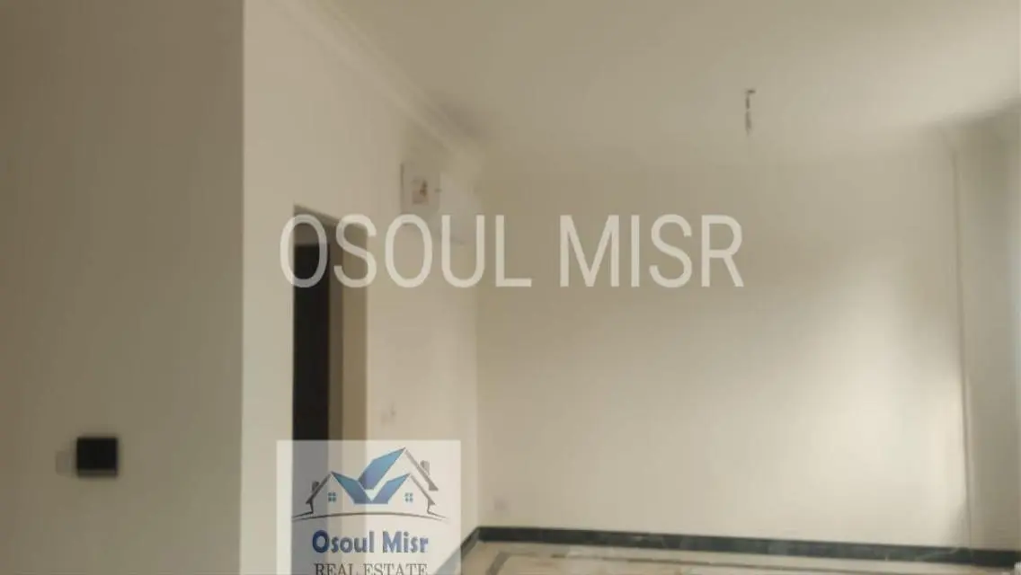 Villa for rent in Royal City Compound