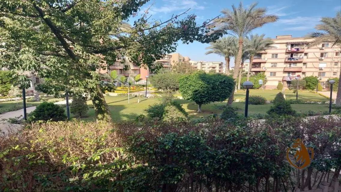 للـبيـــع 198م بحـديقــة 50 م بـالــرحــــــــاب