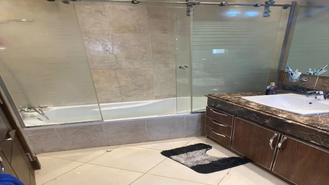 For sale villa in Grand Heights
