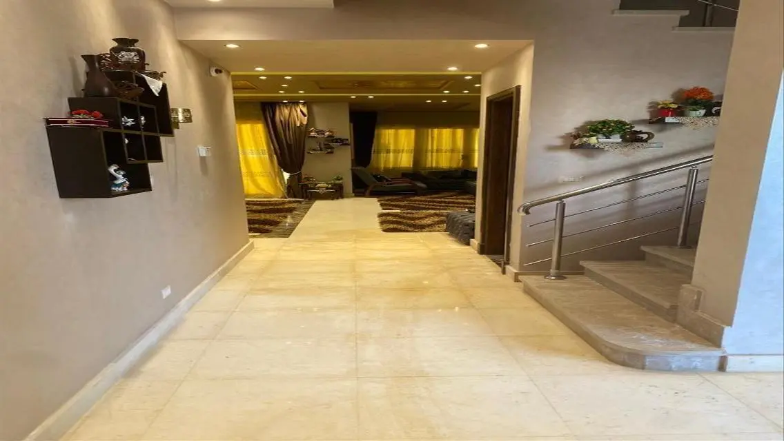 For sale villa in Grand Heights