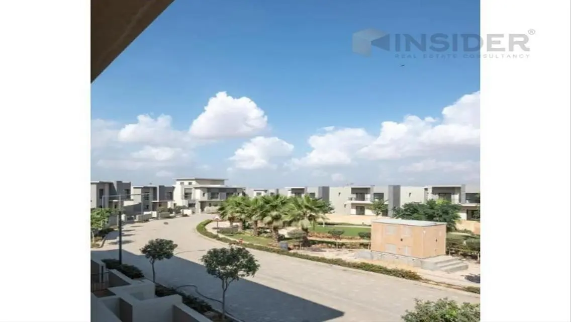 شقة للبيع فى سوان ليك ريزيدنس تطل على مساحات خضراء