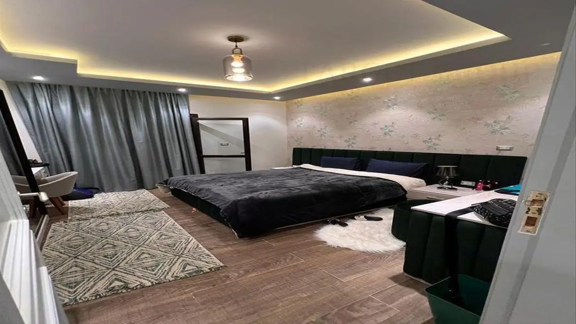 Ultra modern furnished apartment, first residence