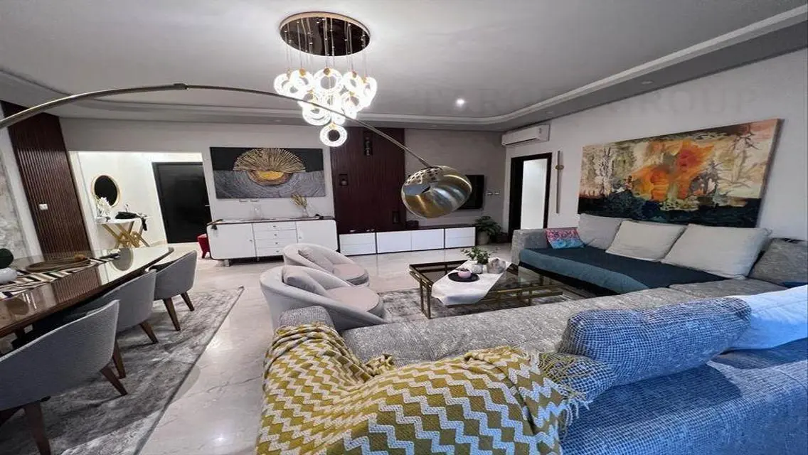 Ultra modern furnished apartment, first residence