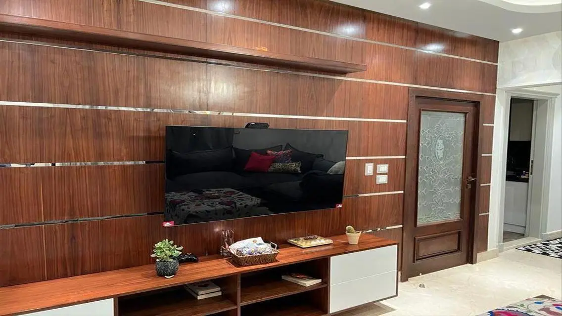 Ultra modern furnished apartment, first residence