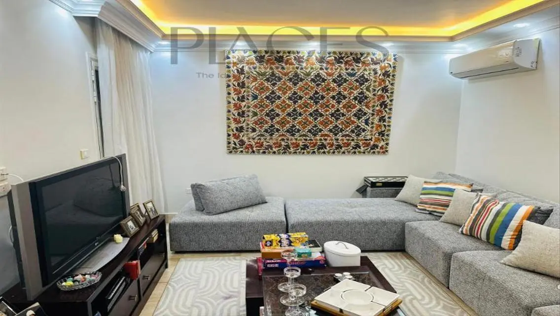 I Villa For Sale 287 M in Mountain View Hyde Park