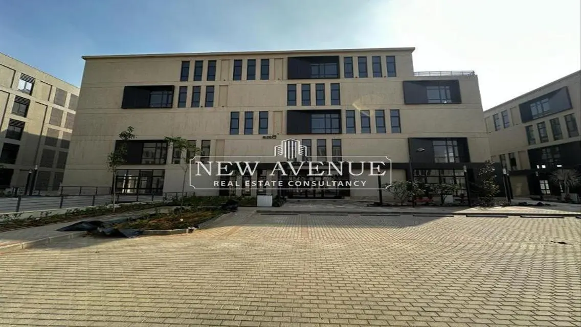 Admin Office for rent at District 5 New Cairo