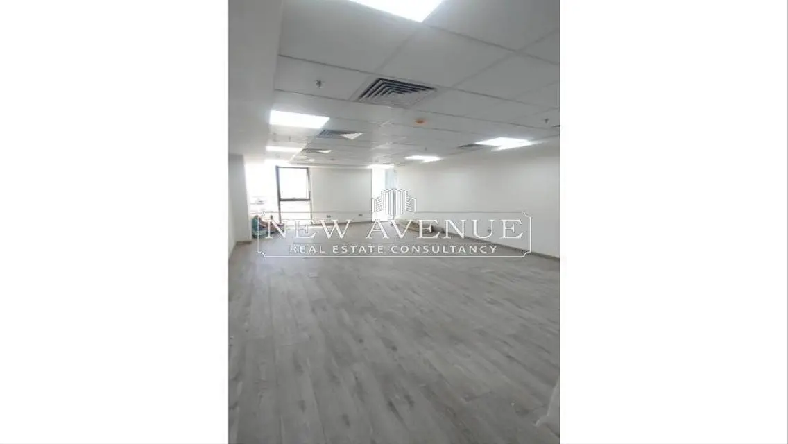 Finished Office for rent at Hyde park New Cairo