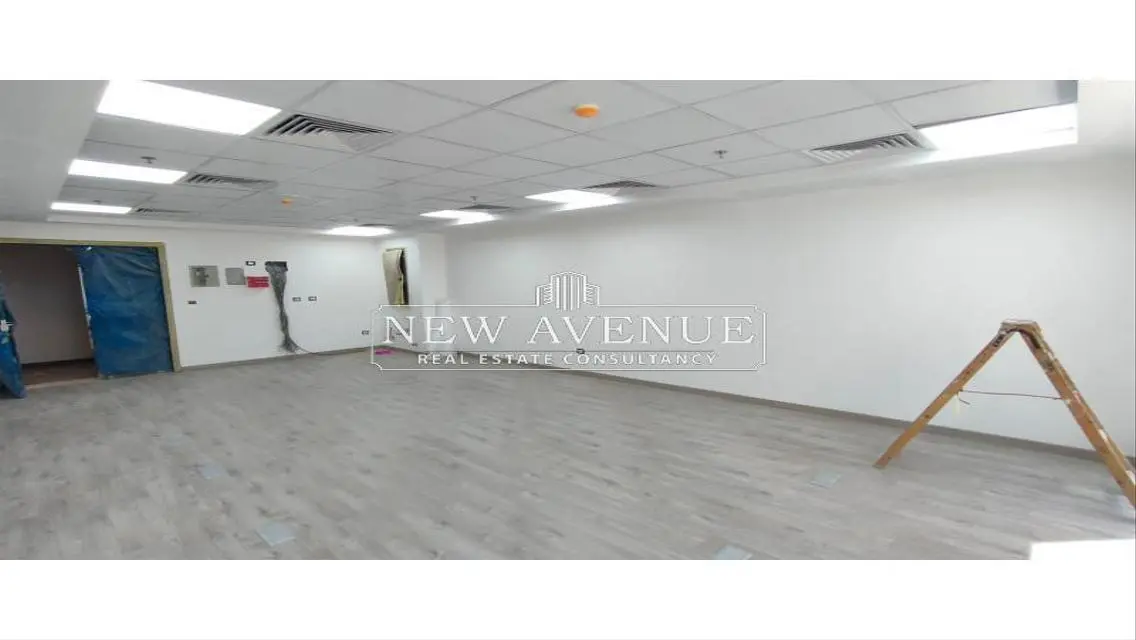 Finished Office for rent at Hyde park New Cairo