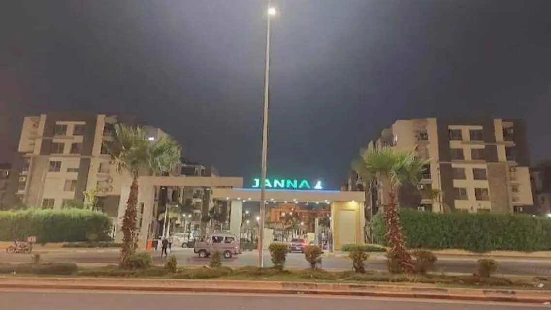 للبيع شقه جنه زايد 1 دور اول مميزه البيع بالمطبخ