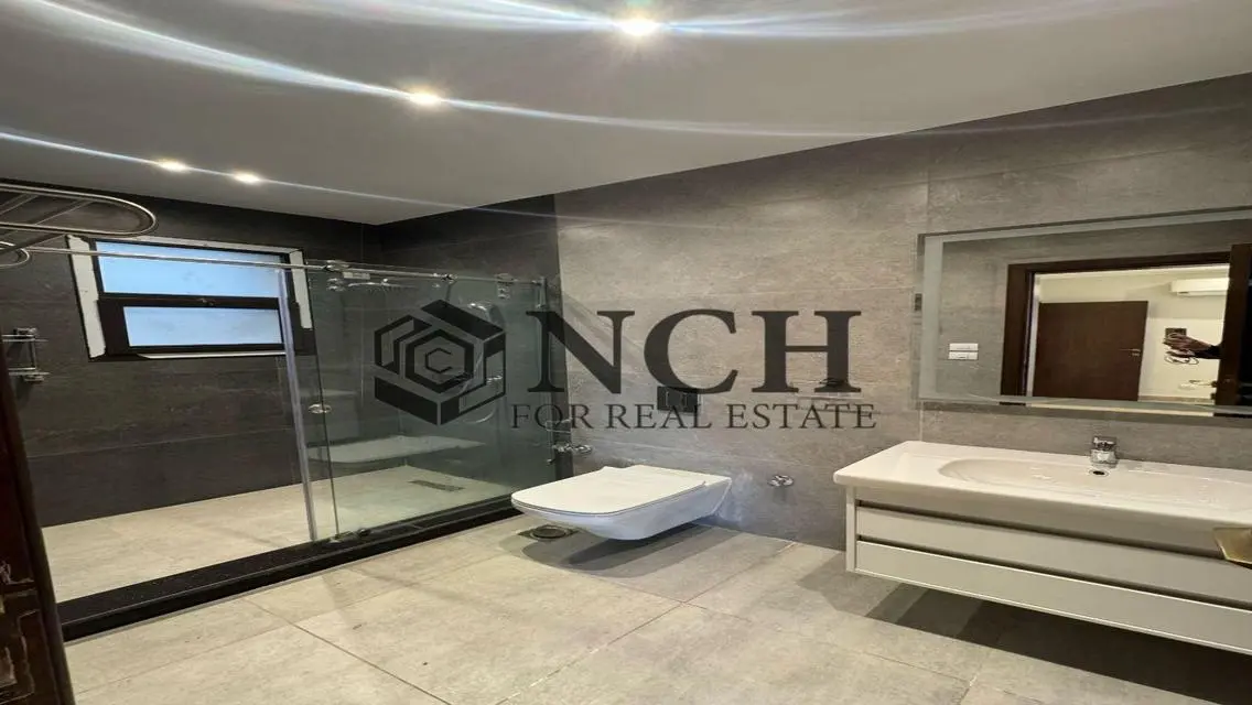 Apartment 216 SQM- Kitchen and ACs -RENT -Eastown