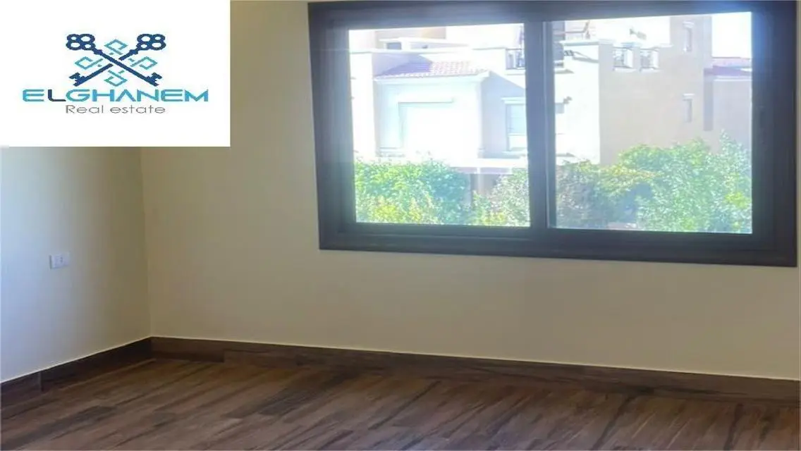Twin House For Rent 358 m Ultra Super Lux