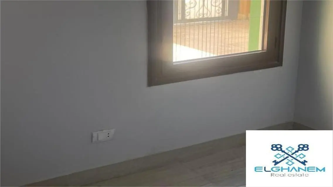 Twin House For Rent 358 m Ultra Super Lux
