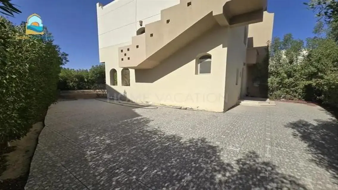 Resale Fully Furnished Villa With Garden in Makadi Heights, Red Sea
