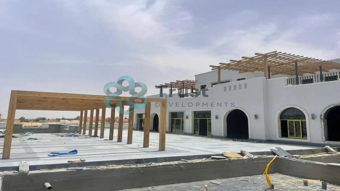 محل للايجار مميز في ليك يارد هسيندا الساحل الشمالي