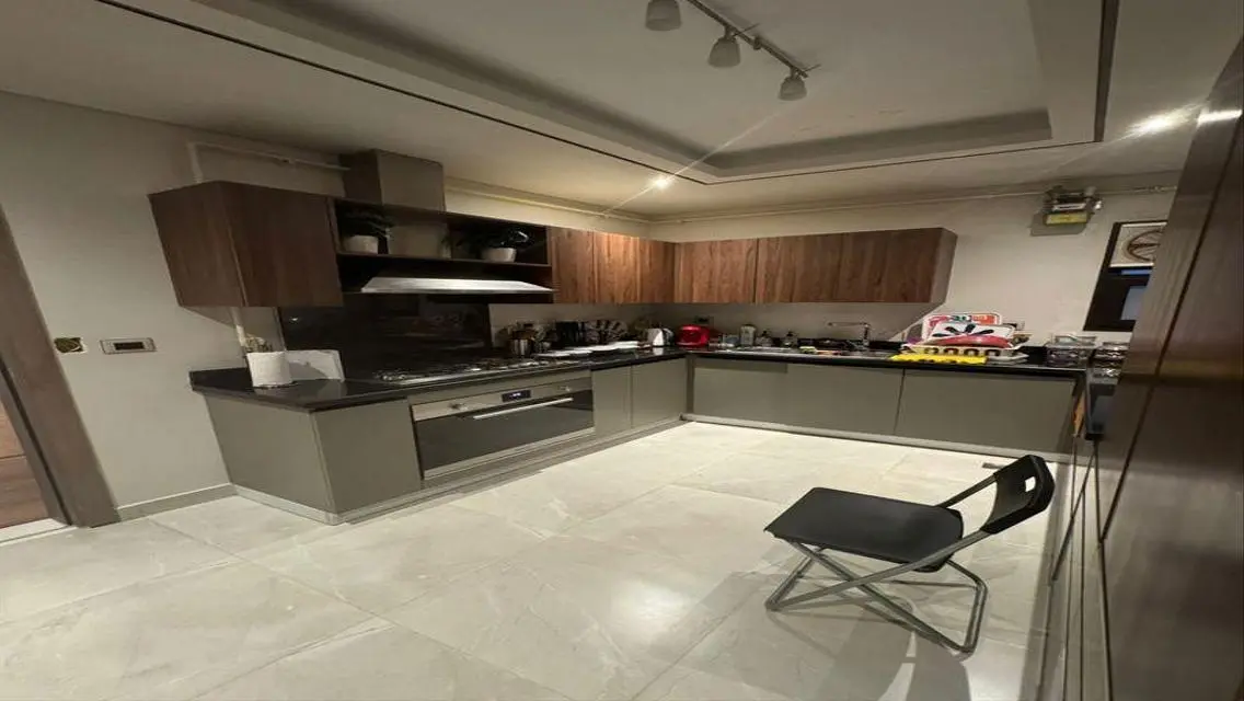 Finished penthouse 300m+Open Space 100m in Westown