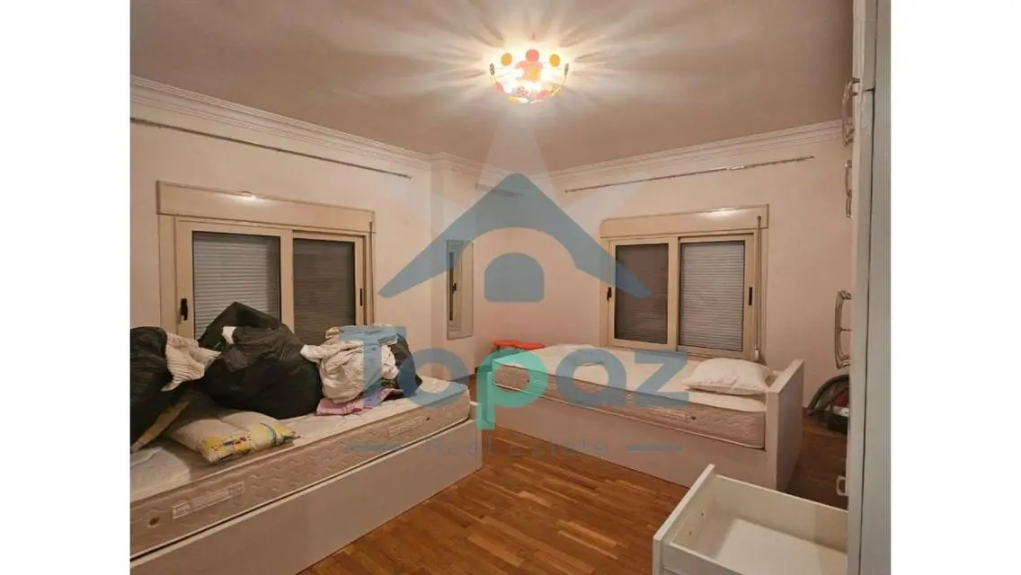 For rent: furnished apartment in Beverly Hills