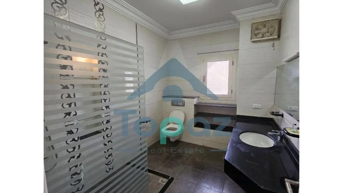 For rent: furnished apartment in Beverly Hills