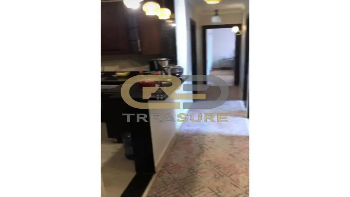 Apartment with garden in The Square Kitchen + Acs.