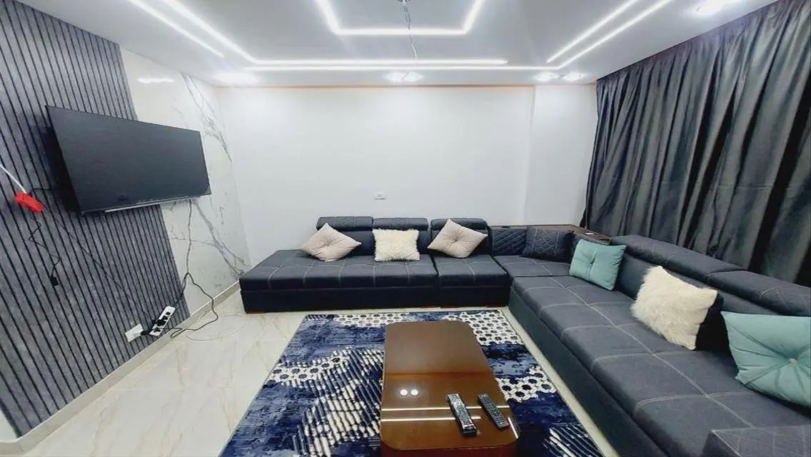استوديو مميز للايجار المفروش بمدينتي في B12