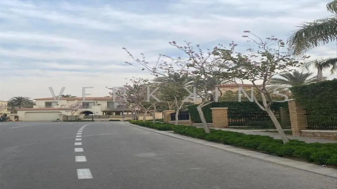 VILLA IN UPTOWN CAIRO FURNISHED WITH PRIVATE POOL