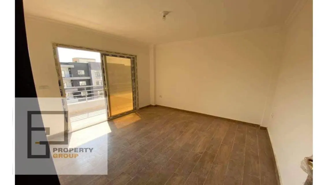 Apartment with special finishing 130m from owner
