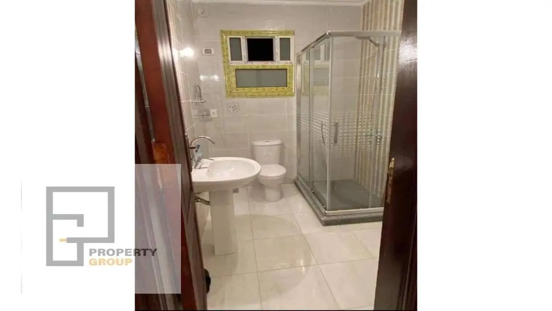 Apartment with special finishing 130m from owner