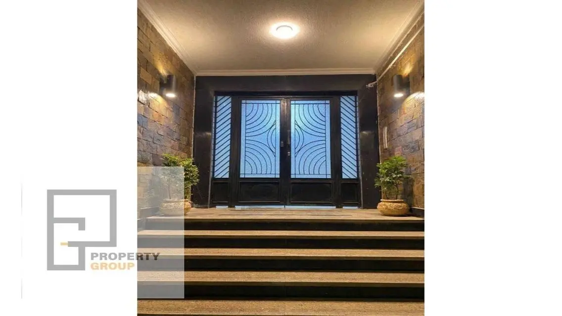 Apartment with special finishing 130m from owner