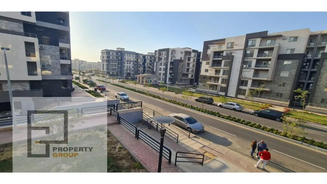 Apartment with special finishing 130m from owner