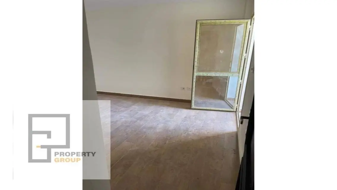 Apartment with special finishing 130m from owner