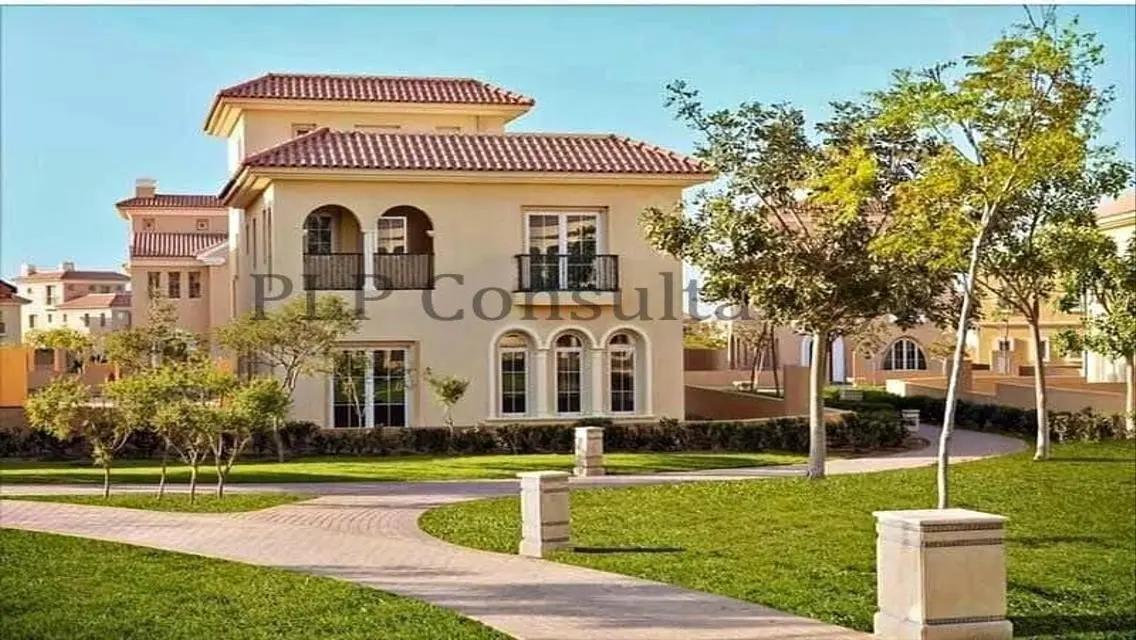 Villa 374m ready to move Inst 4y HydePark NewCairo