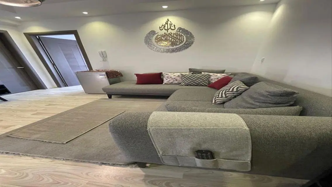فيلا تحفه للبيع كاش بمدينتى نموذج ii تشطيب فندقى