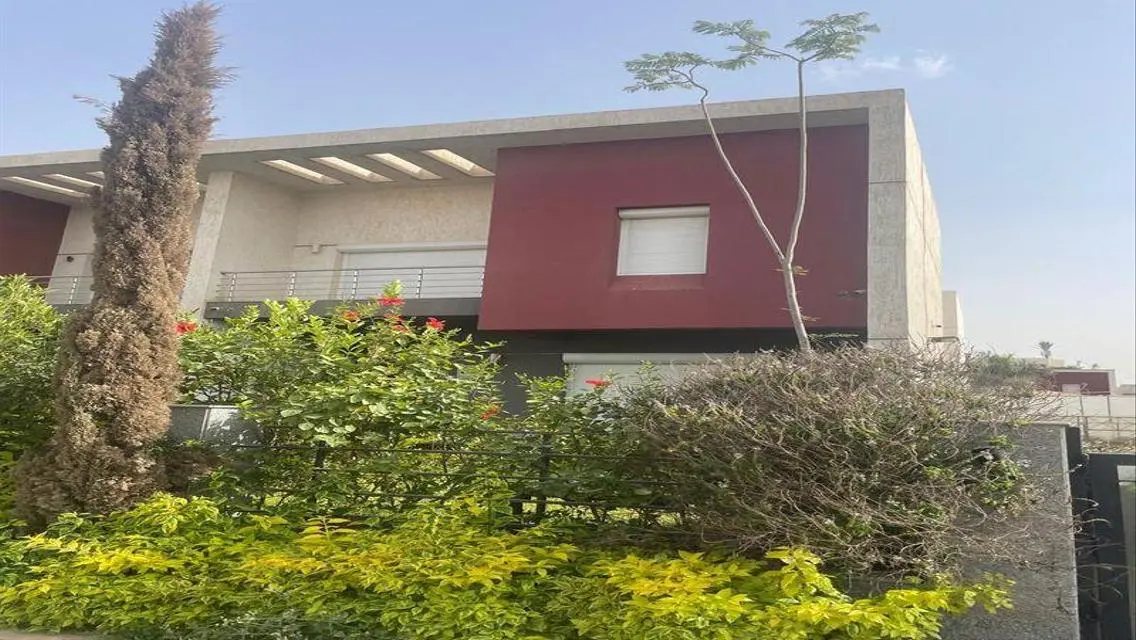 فيلا تحفه للبيع كاش بمدينتى نموذج ii تشطيب فندقى