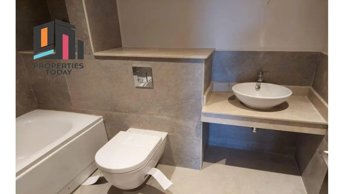 Apt 3 Beds Double View In Zed Towers