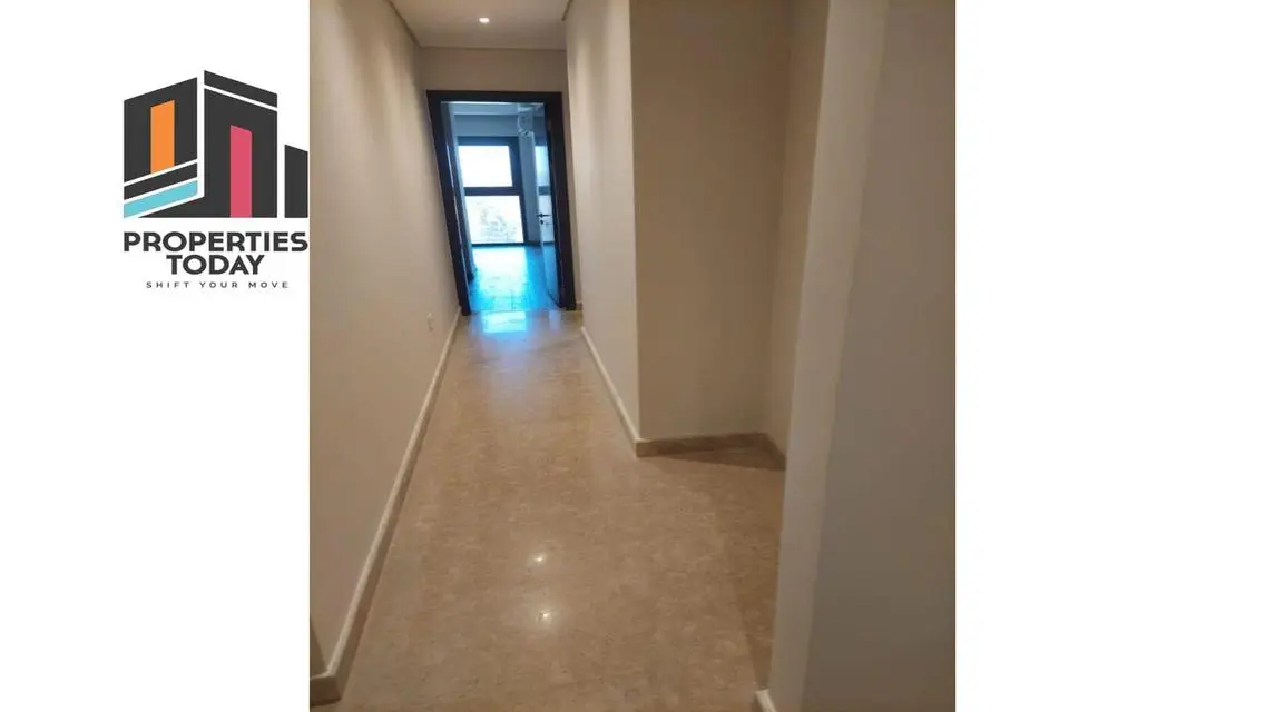 Apt 3 Beds Double View In Zed Towers