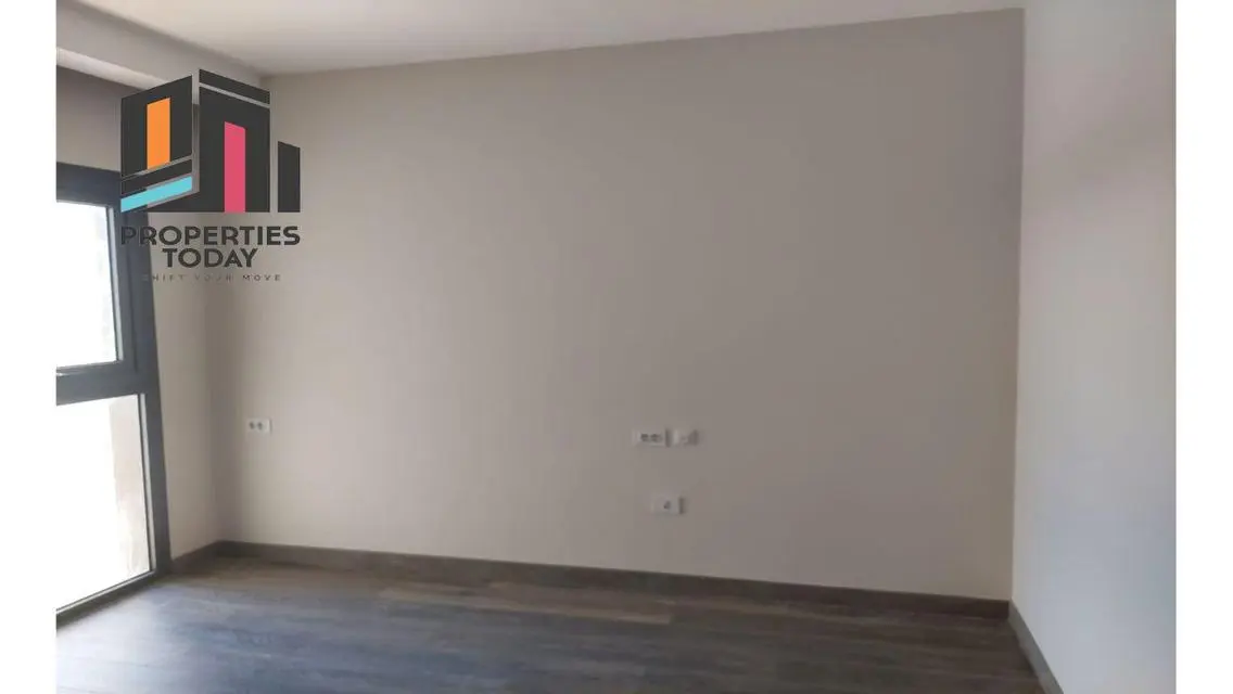 Apt 3 Beds Double View In Zed Towers