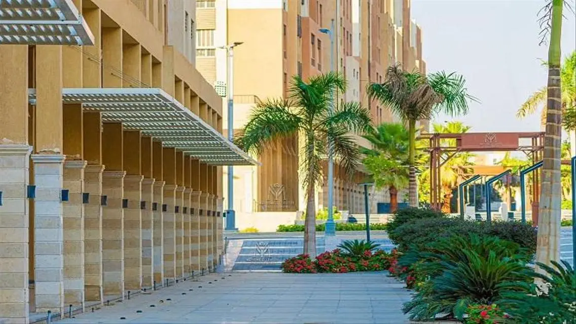 دوبلكس 390م متشطب جاهز للسكن الان بالعاصمة بمقدم5%
