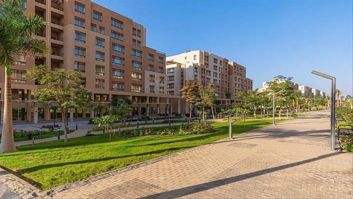 دوبلكس 390م متشطب جاهز للسكن الان بالعاصمة بمقدم5%