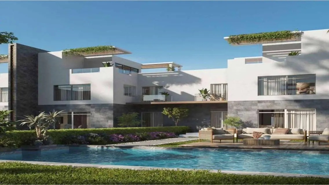 Town house in Sheikh Zayed front of Beverly hills