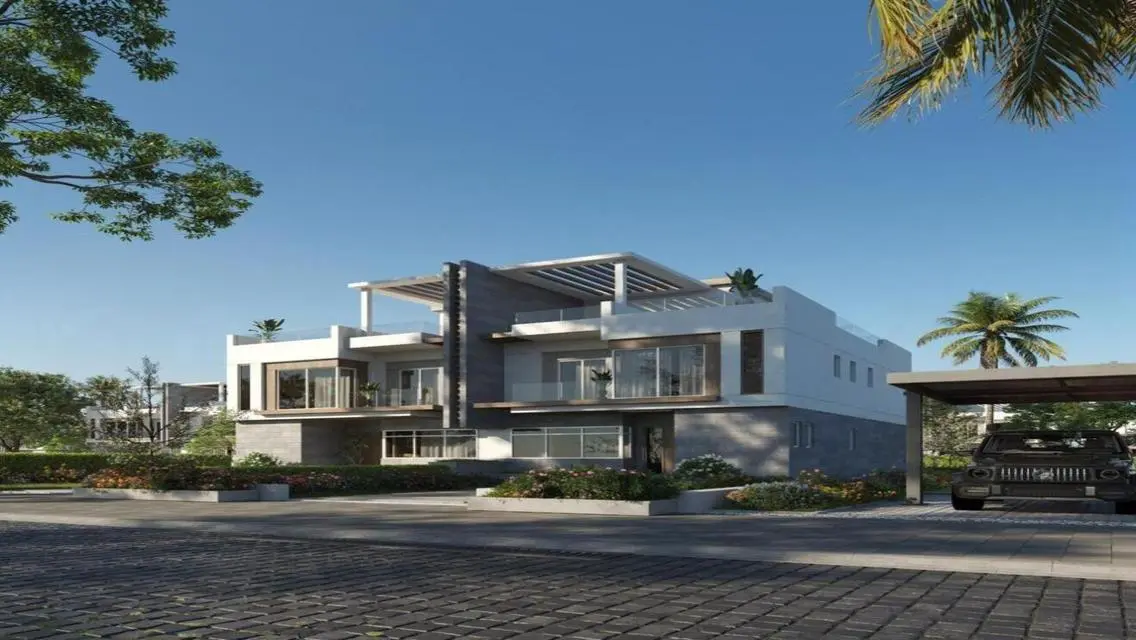 Town house in Sheikh Zayed front of Beverly hills