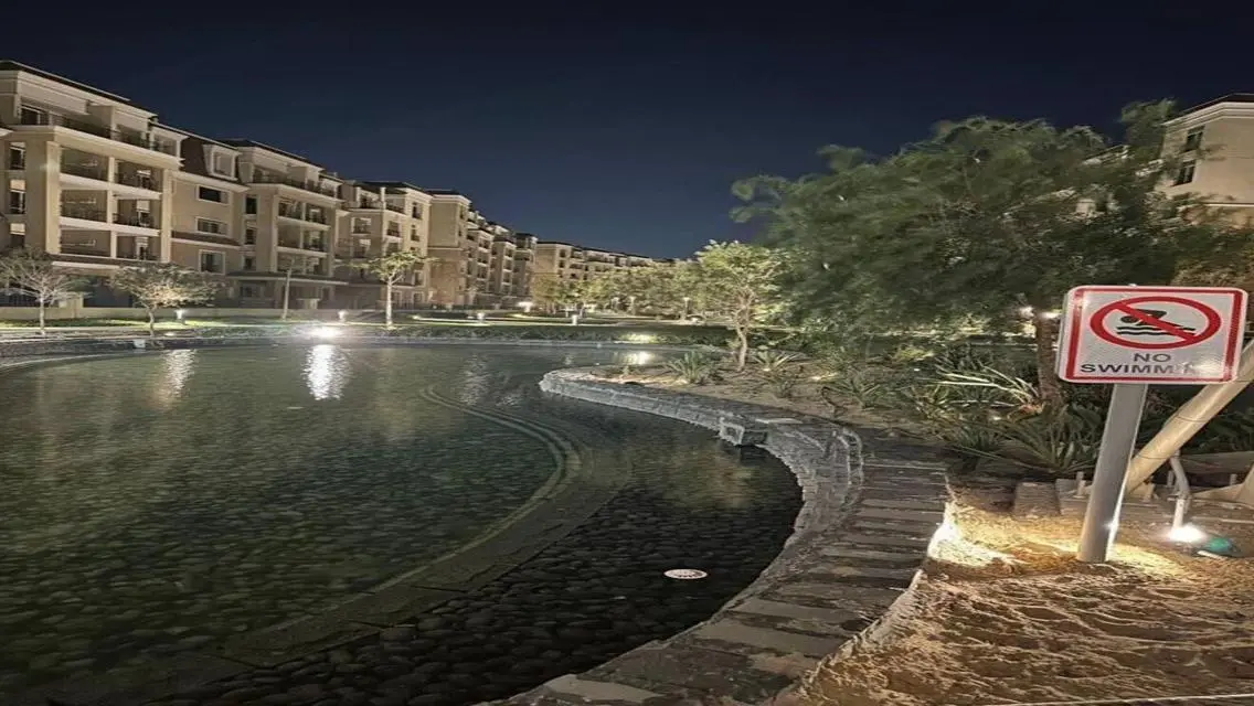 Villa with 387 sqm and Lake View