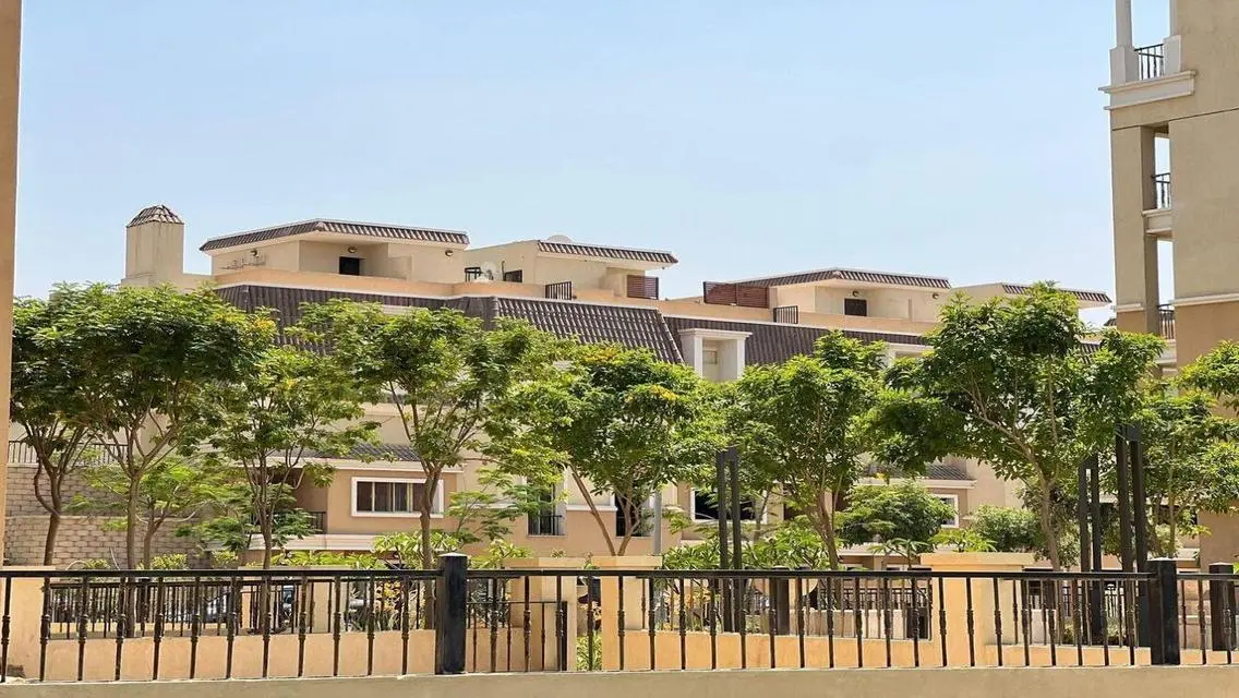Villa with 387 sqm and Lake View